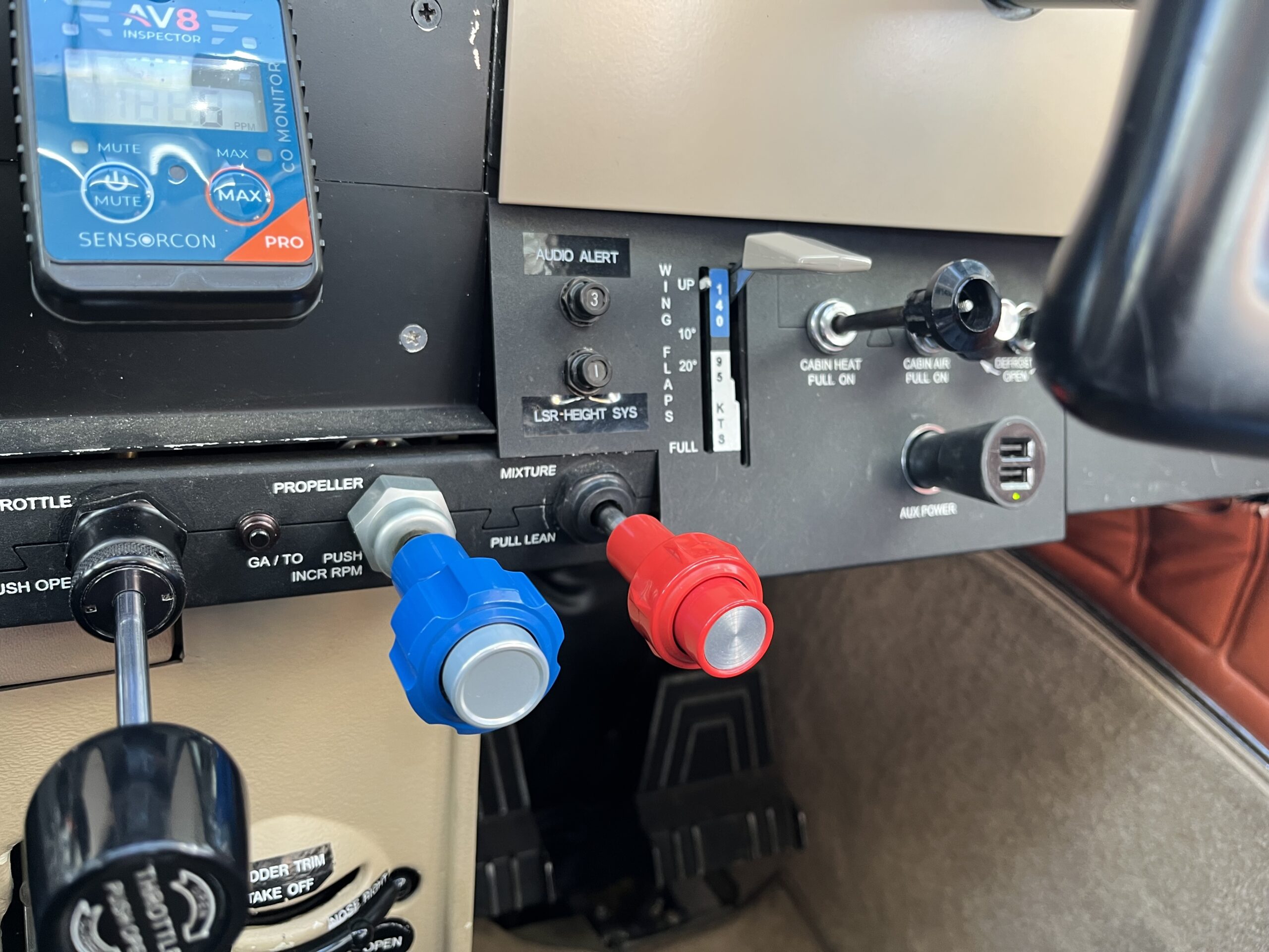 N738PK-Interior