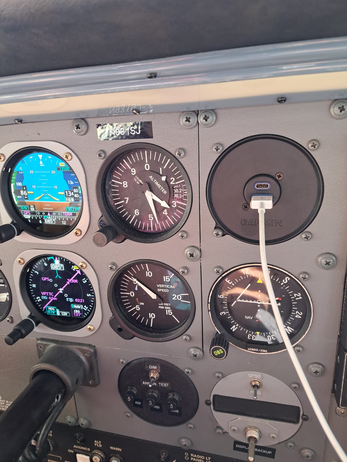 N931SJ-Interior