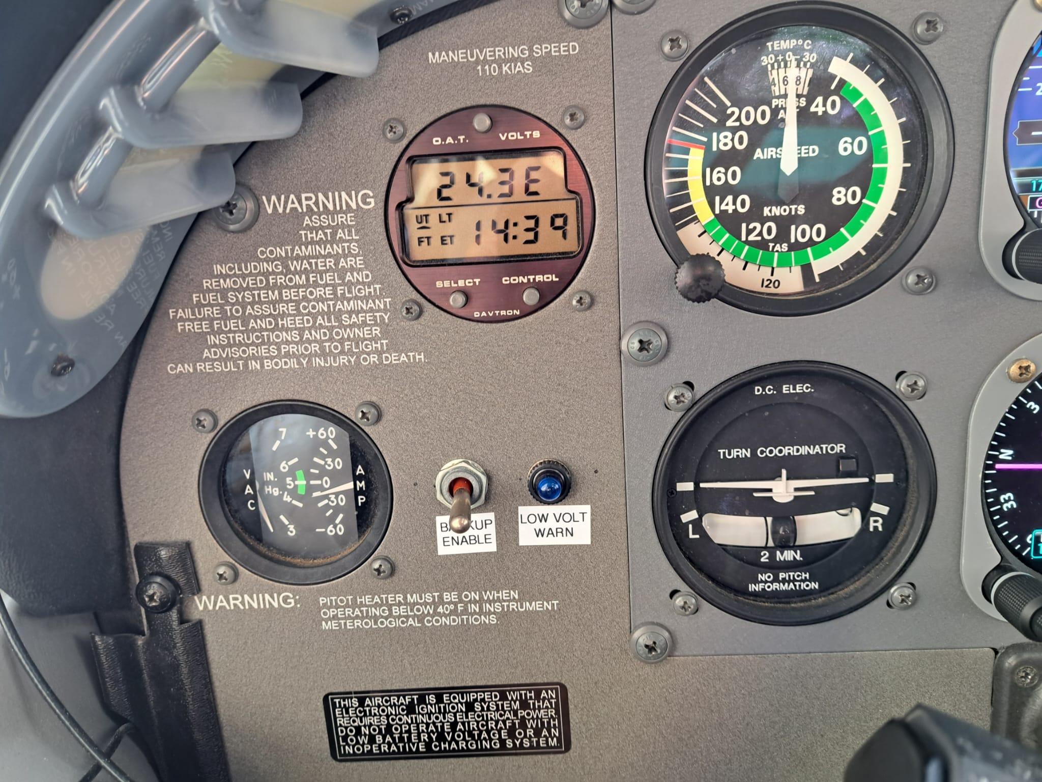 N931SJ-Interior