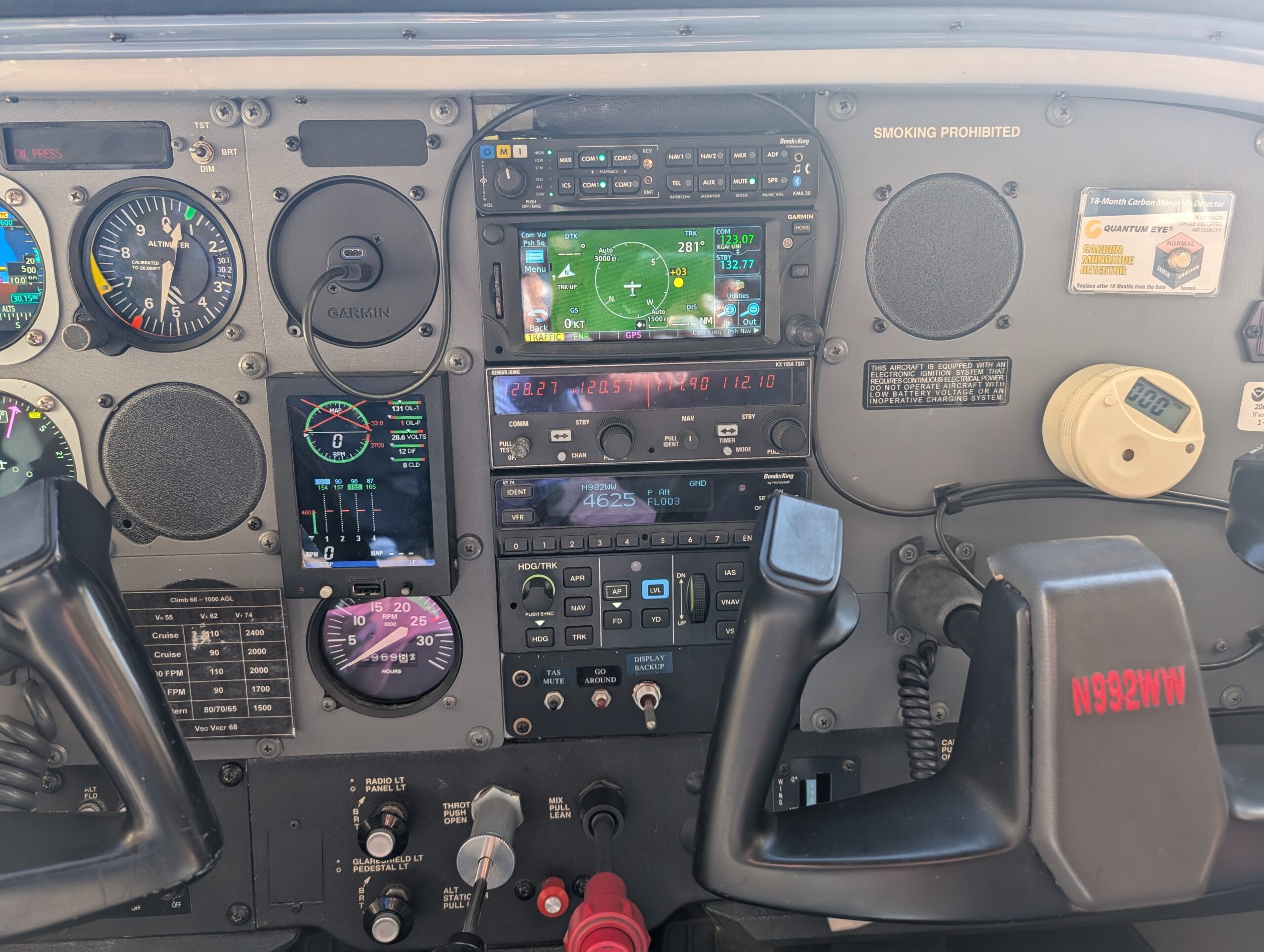 N992WW-Interior